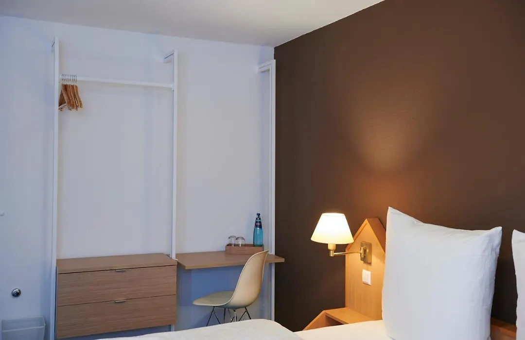 Augustin'S Hotel-1